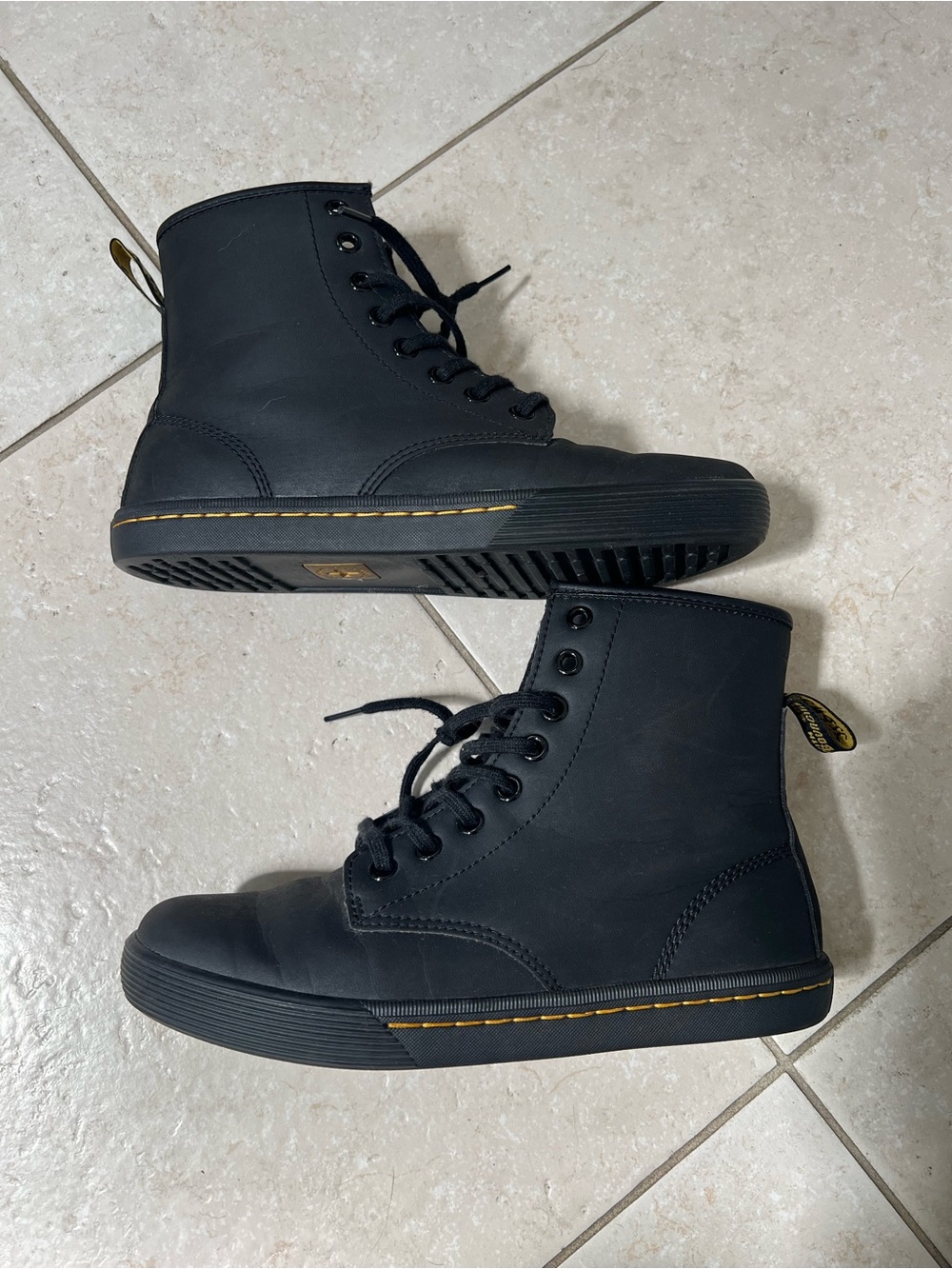 Black dr marten High-Top Boots grunge